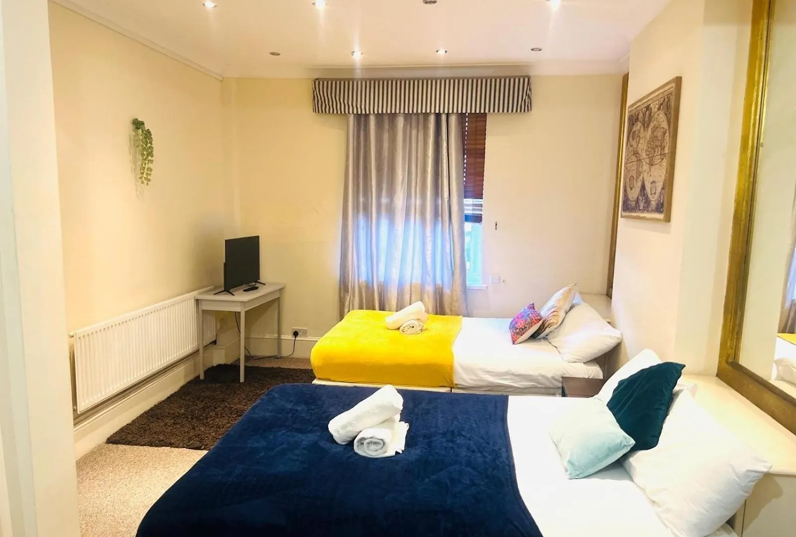 Cosy London Studio In The Heart Of The City contacts